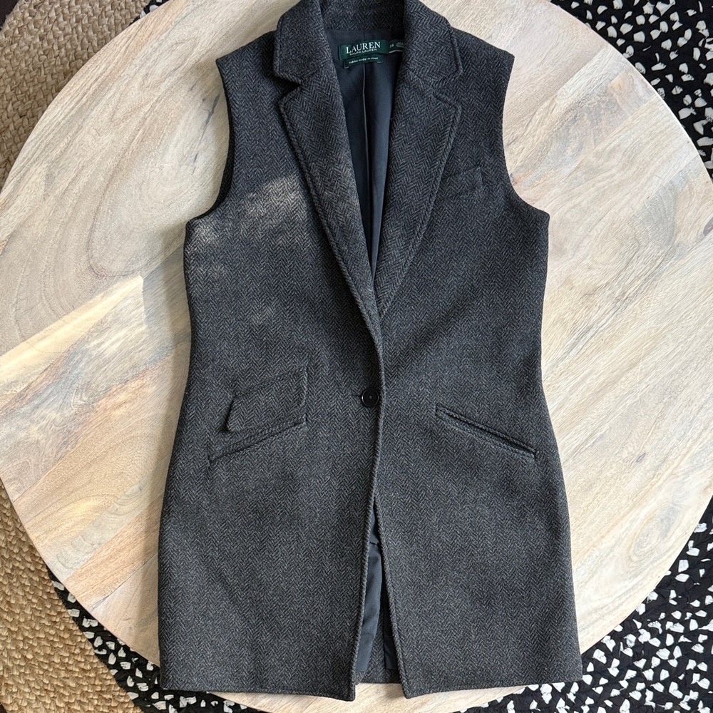 RALPH LAUREN Herringbone Sleeveless Vest